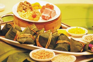 传统美味粽子与多样食材