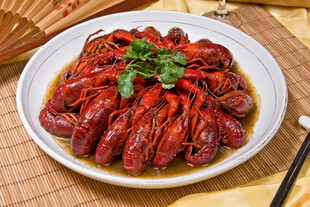 美味红烧小龙虾
