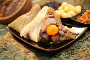 美味传统粽馅料丰富诱人