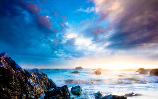 海边壮丽日出美景
