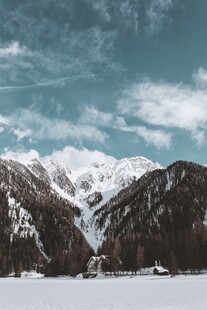 壮丽雪山风景