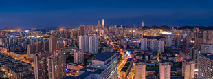 城市璀璨夜景俯瞰图
