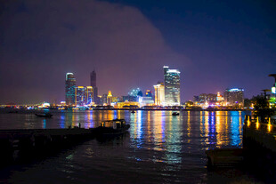 城市璀璨夜景 