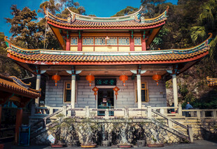 中式古建庙宇