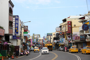 繁华都市街道景象
