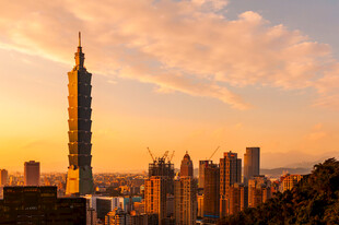 台北城市天际线黄昏美景
