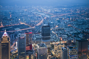 繁华都市夜景俯瞰图