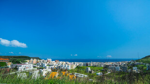 美丽海滨城镇风景