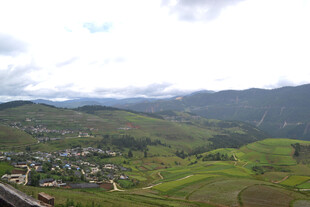 山间村落美景