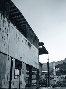 老旧厂房外观景象