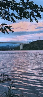 湖畔日落美景