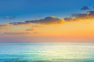 海上壮丽日出美景