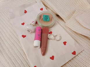 甜美爱心美妆用品组合