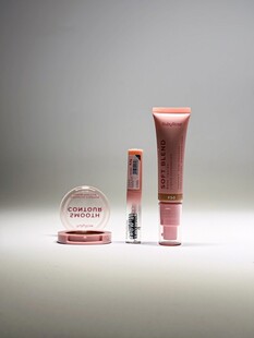 精致美妆产品展示