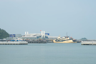 港口码头船只远景画面
