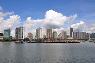 城市滨水天际线景观