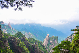 壮美黄山奇峰云雾景观