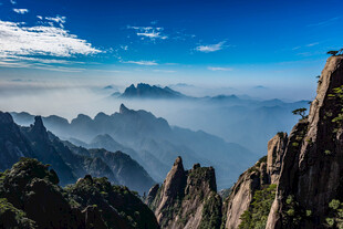 壮美黄山云海奇峰景观