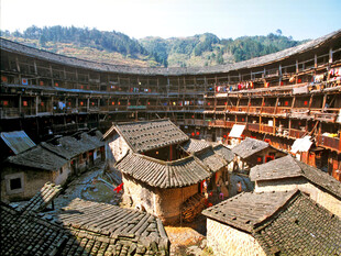 福建土楼独特建筑风貌