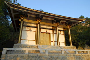 中式古建筑庙宇外观