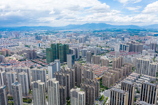 俯瞰繁华都市建筑群