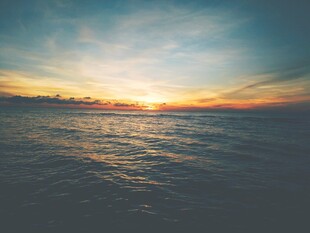 海上日落美景