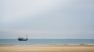 海边沙滩
