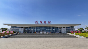 某火车站外观