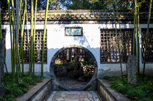 中式园林拱门景观