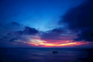 海边壮丽日落美景