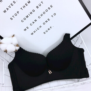 黑色简约女士内衣展示