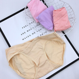 女士内裤及配件展示