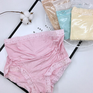 粉色蕾丝女士内裤展示