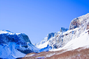 雪山壮丽风光