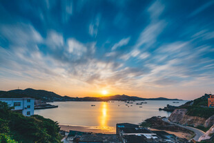 海边日落美景如画
