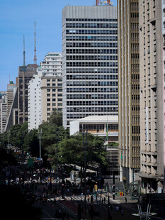 城市中的高楼建筑景观