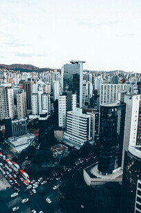 俯瞰繁华都市景象