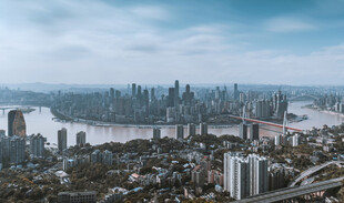 城市天际线景观俯瞰图