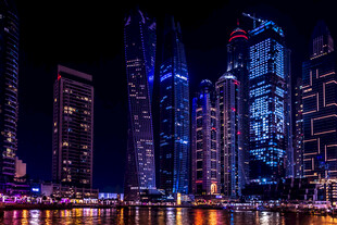 迪拜城市璀璨夜景