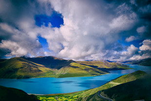 壮丽湖山美景
