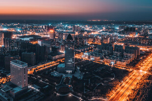 城市夜景璀璨灯火辉煌