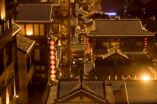 古建夜景灯火阑珊处