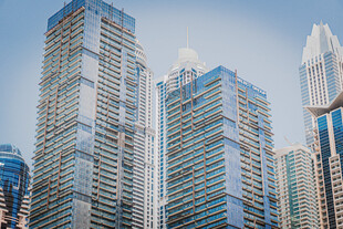 现代都市摩天大楼景观