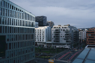 城市现代建筑群景观