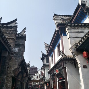 古街中式建筑风貌