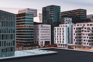 现代城市建筑群景观
