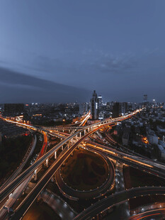 城市立交桥夜景璀璨