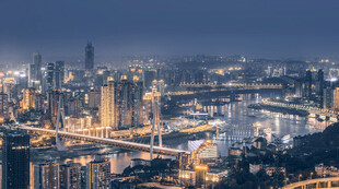 城市璀璨夜景俯瞰图