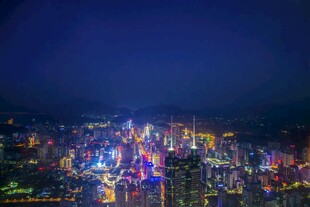 璀璨都市夜景俯瞰图