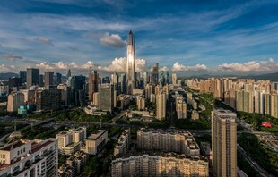 城市天际线俯瞰美景